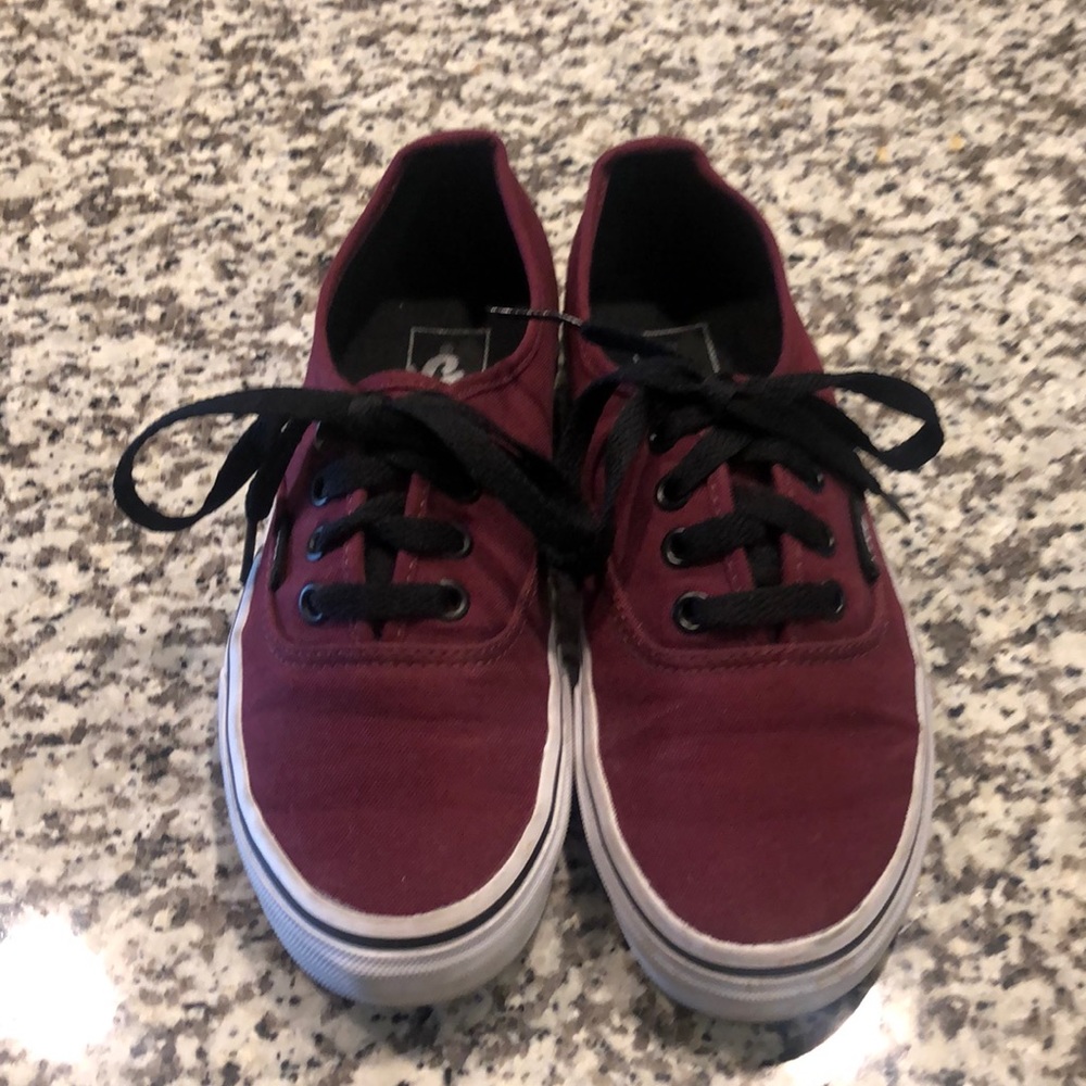 Van lace ups